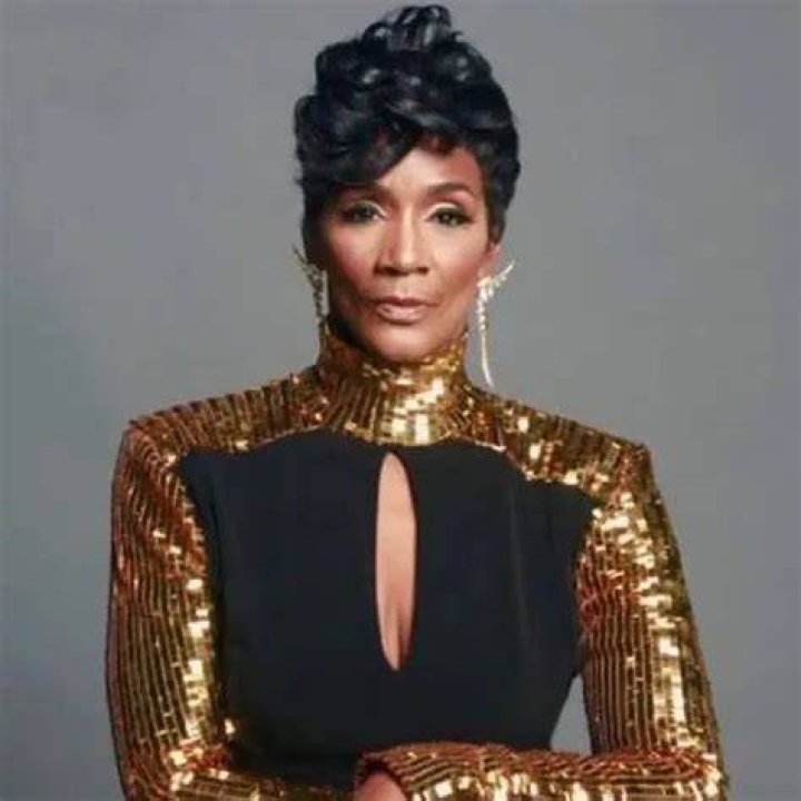 Momma Dee Biography, Age, Height, Husband, Net Worth, Family