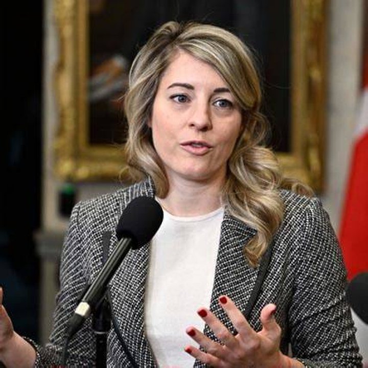 Mélanie Joly Net Worth 2022, Age, Husband, Children, Family, Salary