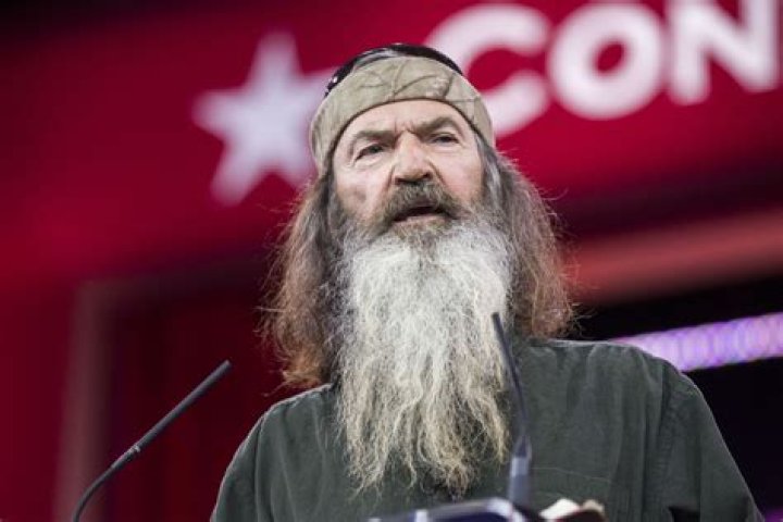NAACP Blasts Phil Robertson Over 'Racist' Remarks In New 'Duck Dynasty
