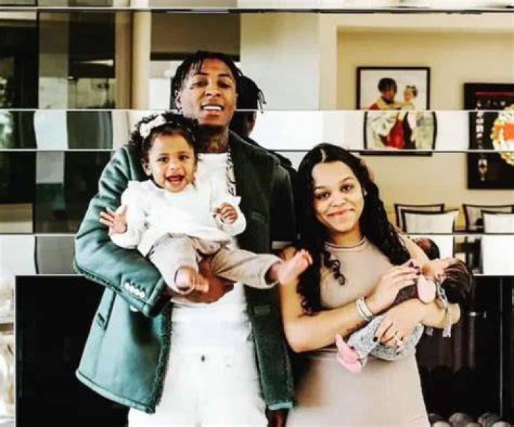 NBA YoungBoy family sons, baby moms, parents, siblings Familytron