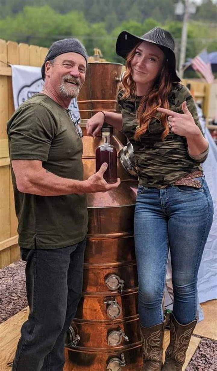 New... Amanda Bryant Moonshiners & Master Distiller