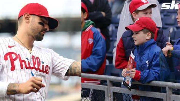 Nick Castellanos celebrates Father's Day on the field with baseball