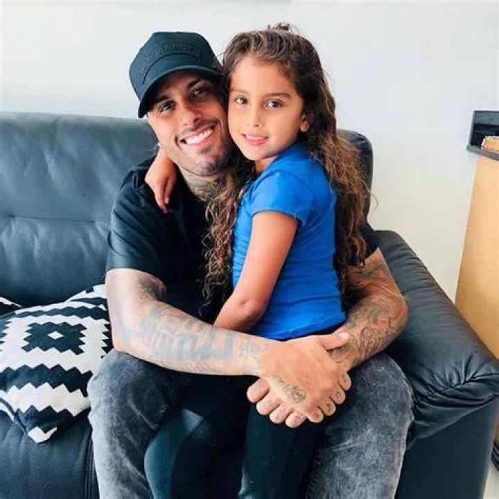 Nicky jam and Daughter Nba Sports, Olympic Sports, Nicki Jam, Puerto
