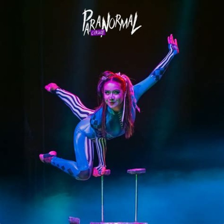 Nikki &mdash; CIRQUE