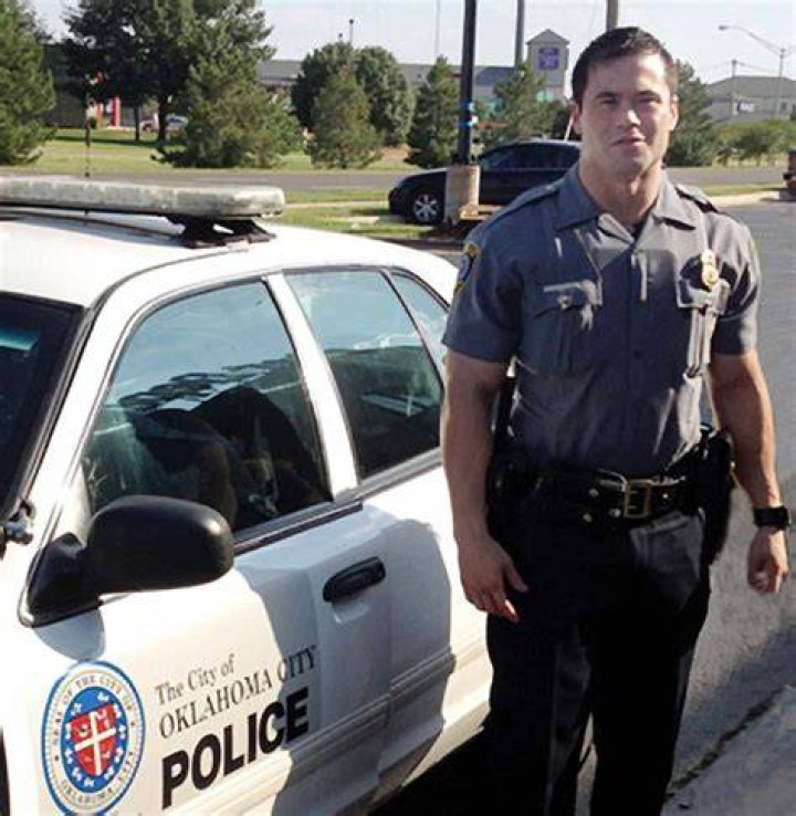 Oklahoma officer Daniel Ken Holtzclaw charged in SIX more sex crimes