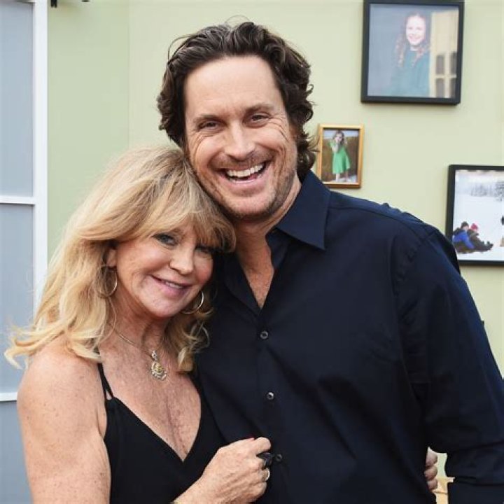Oliver Hudson talks 'trauma' of growing up with mother Goldie Hawn