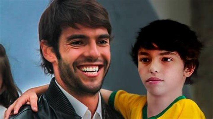 Pai de Jo&atilde;o F&eacute;lix diz que o futuro do avan&ccedil;ado "est&aacute; para se decidir
