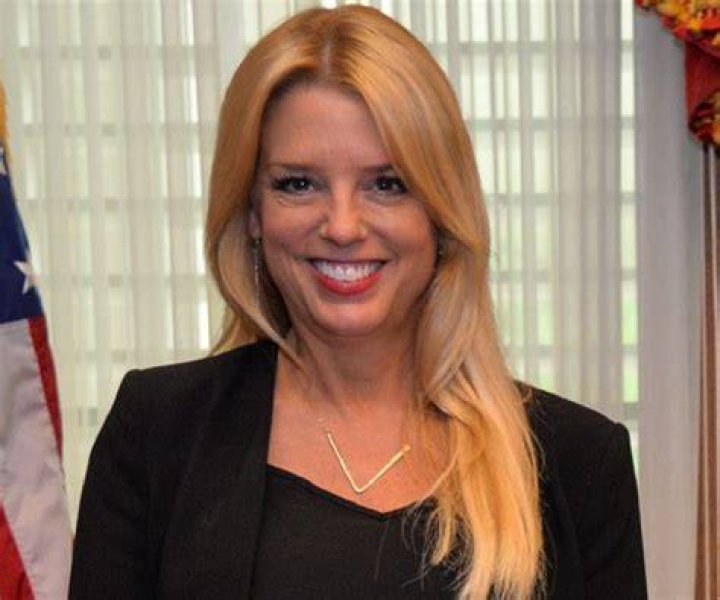 Pam Bondi Biography Life & Career of the American Attorney & Politician