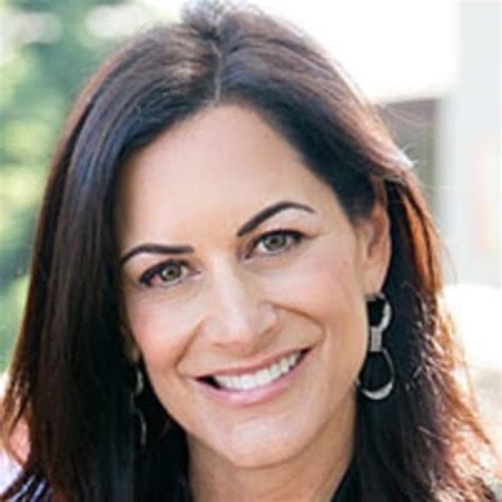 Paula Kalupa: A Renowned Leader In Empowering Women