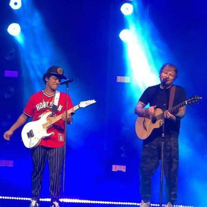 Pin by Dene Barbosa on Bruno Fam&iacute;lia Bruno mars concert, Bruno mars