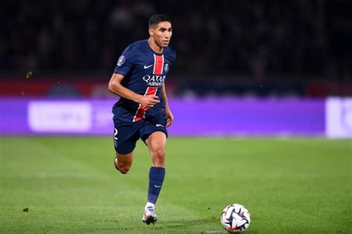 PSG Achraf Hakimi d&eacute;sign&eacute; sportif arabe de l&rsquo;ann&eacute;e lors d&rsquo;une