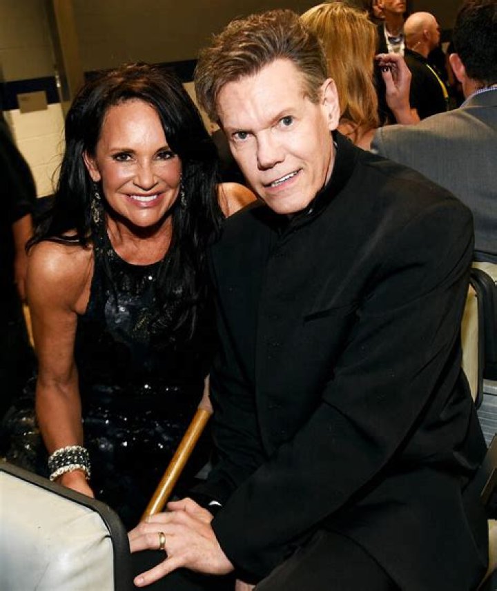 Randy Travis Has Married Fianc&eacute;e Mary Davis Two Years After Suffering a