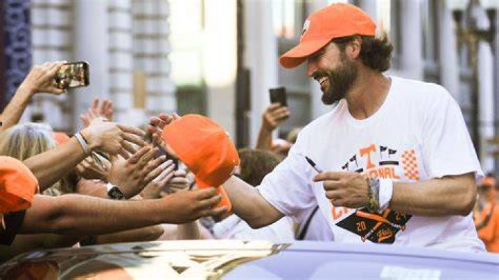 Readers agree. No need for Tennessee baseball's Tony Vitello to change