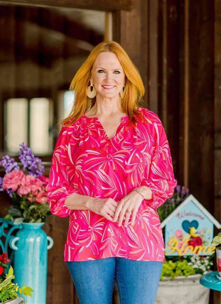 Ree Drummond&rsquo;s 11Carton Chocolate Cake Recipe Uses a Unique Measuring