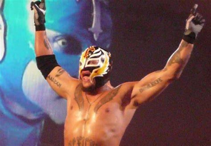 Rey Mysterio Height, Weight, Age, Spouse, Children, Facts, Biography |