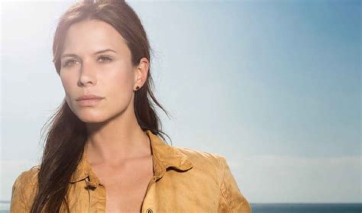 Rhona Mitra Married, Net Worth, Career, Personal Life & Biography