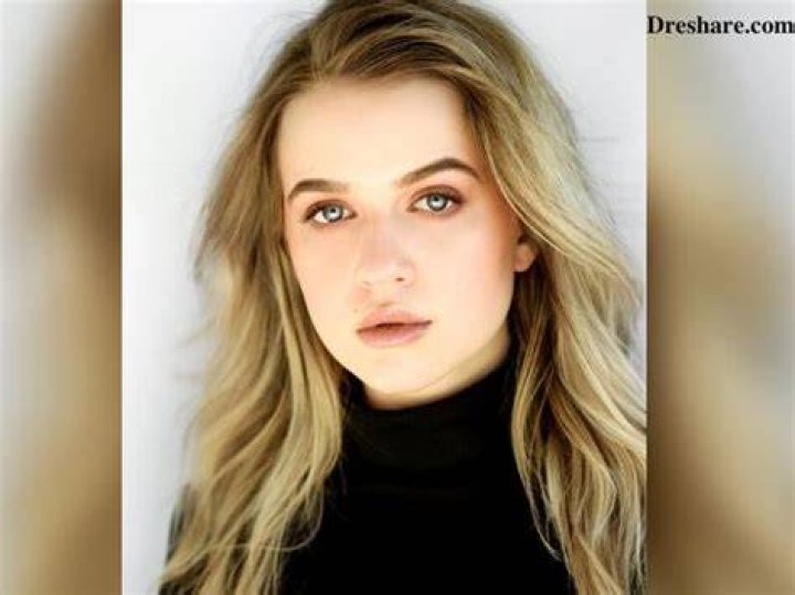 Roan Curtis&rsquo; biography age, height, net worth, movies and TV shows