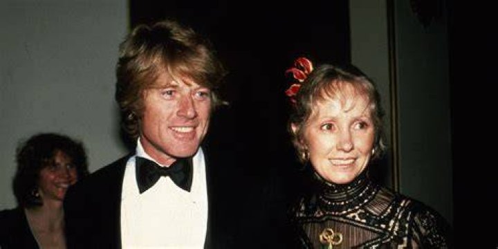 Robert Redford Wed 1st Wife to 'Save His Life' after His Mom's Death