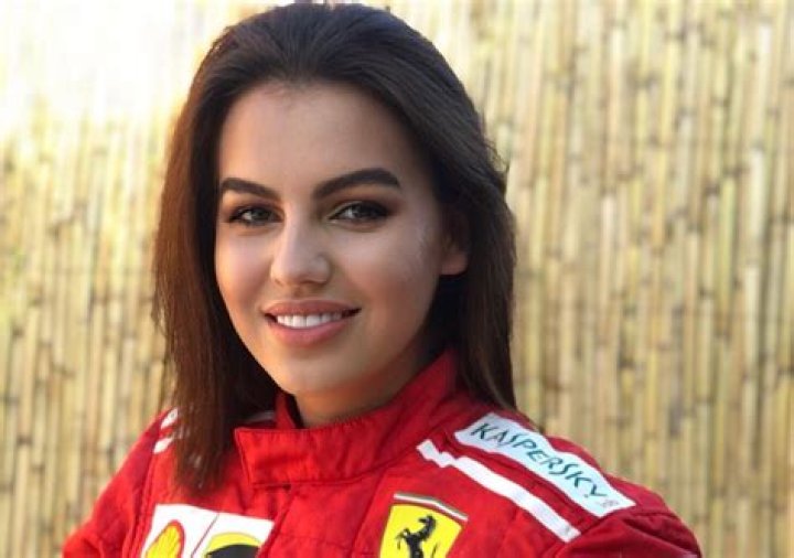 Rom&acirc;nca măritată cu miliardarul Ferrari, nuntă cu surprize