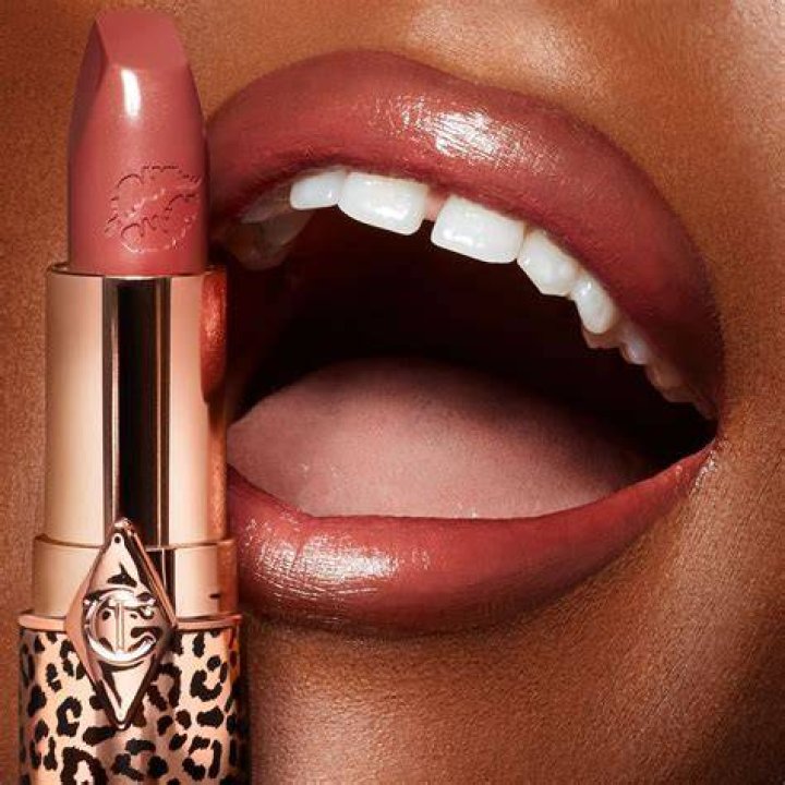 Rosy Lips, Long Lashes, Glowing Skin, Cheeky, Rosie, Baby Blue, Blues