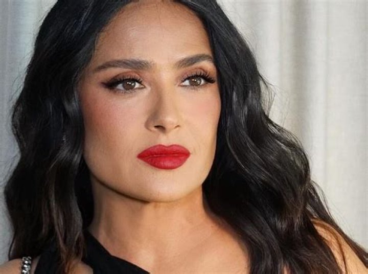 Salma Hayek Net Worth, Bio 20172016, Wiki REVISED! Richest Celebrities