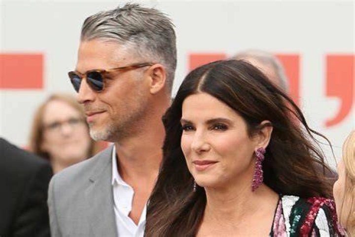 Sandra Bullock's Gender Identity Revealed: Exploring The Truth
