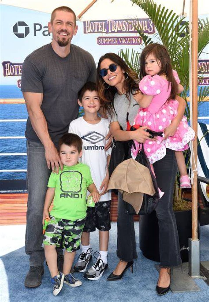 Sarah Shahi&rsquo; Kids How Many Children Does Sarah Shahi Have With Her Ex