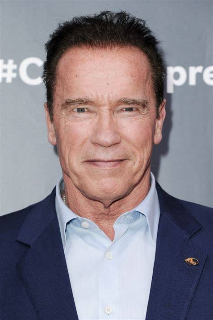 Schwarzenegger says you can have 4 Hummers and still save
