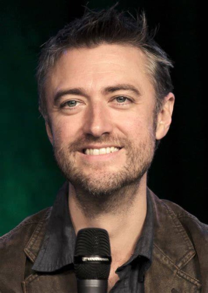 Sean Gunn Biography, Height & Life Story Super Stars Bio