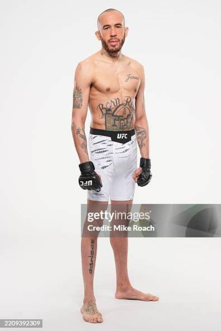 Sean Woodson MMA Stats and UFC Salary; Know his Married Life, Wife, Children, and Family ·