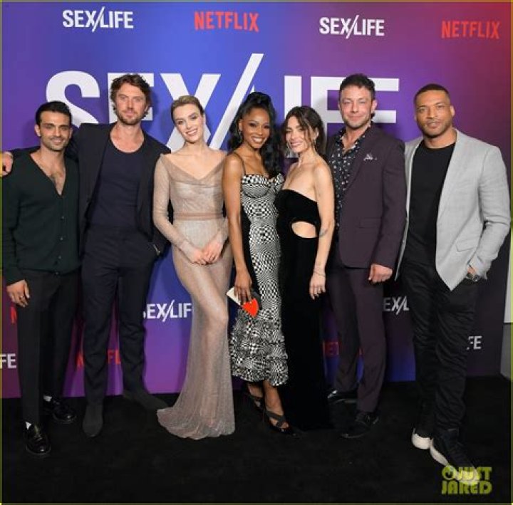 Sex/Life&rsquo;s Sarah Shahi and Adam Demos just made their red carpet debut
