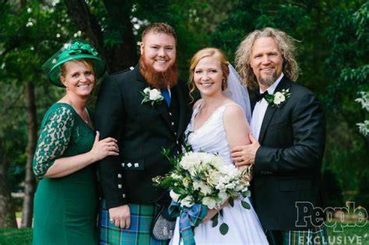 Sister Wives&rsquo; Aspyn Brown Marries Mitch Thompson