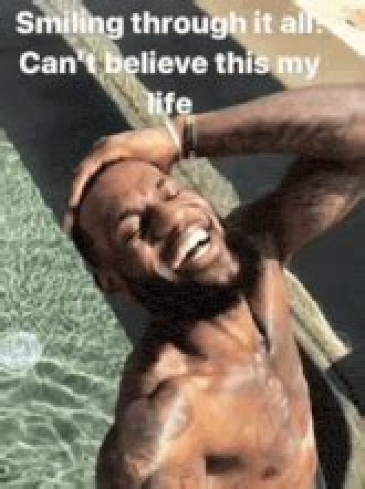 Smiling through it all! Can't believe this is my life r/nbacirclejerk