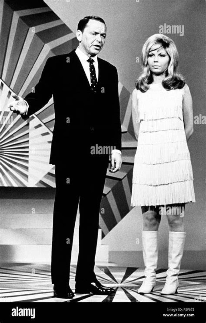 Stars FRANK SINATRA; NANCY SINATRA Stock Photo Alamy