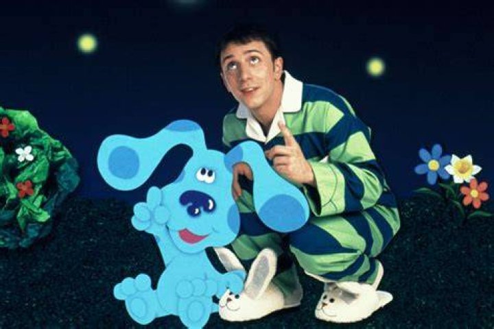 Steve Blue's Clues Meets Alyson Court Comfy Couch by