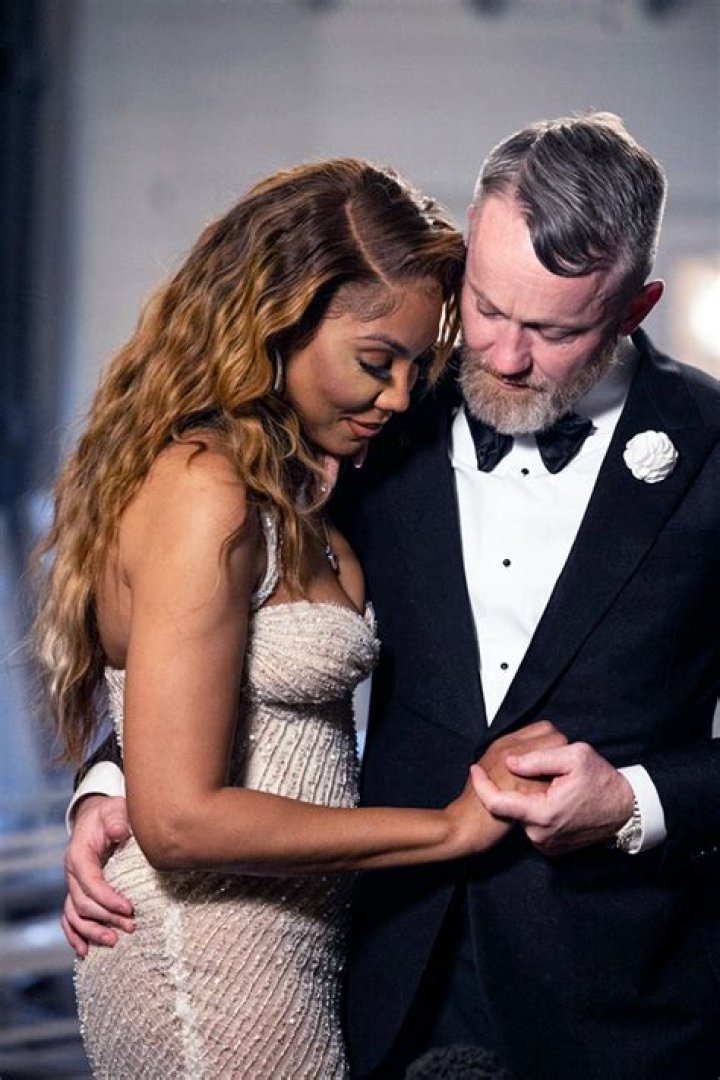 Tamar Braxton Gets Engaged To JR Robinson In &lsquo;Queen&rsquo;s Court&rsquo; Finale