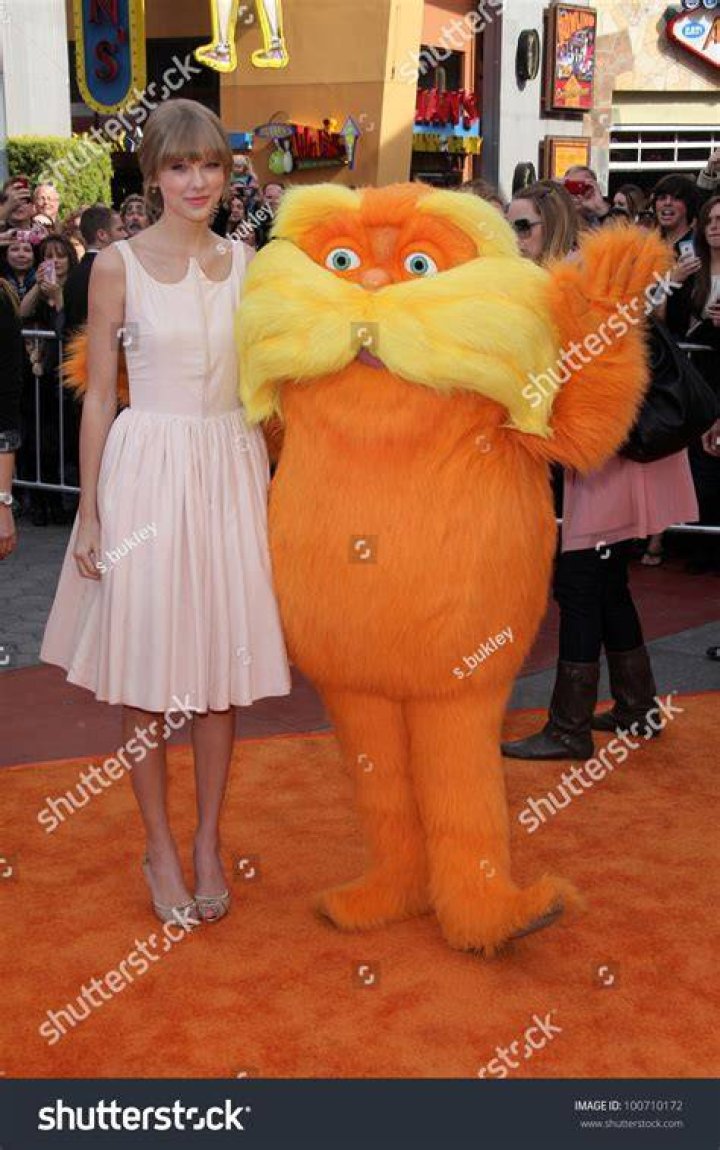Taylor Swift in Dr. Seuss&rsquo; The Lorax Movie Desktop Wallpaper