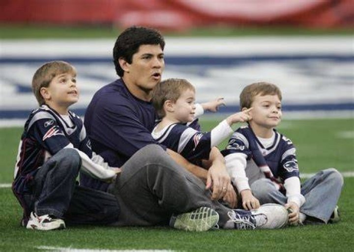Tedy Bruschi Bio, Age, Parents, Wife, Kids, ESPN, Memoir, Networth |