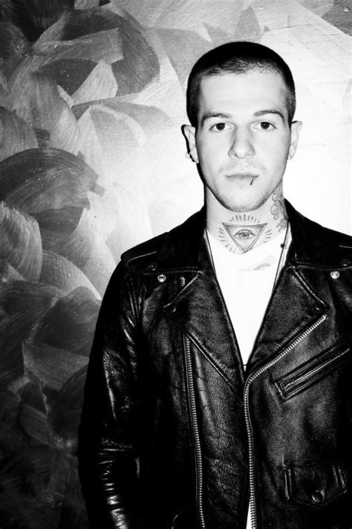 The Definitive Guide To Jesse Rutherford: The Man Behind The Neighborhood