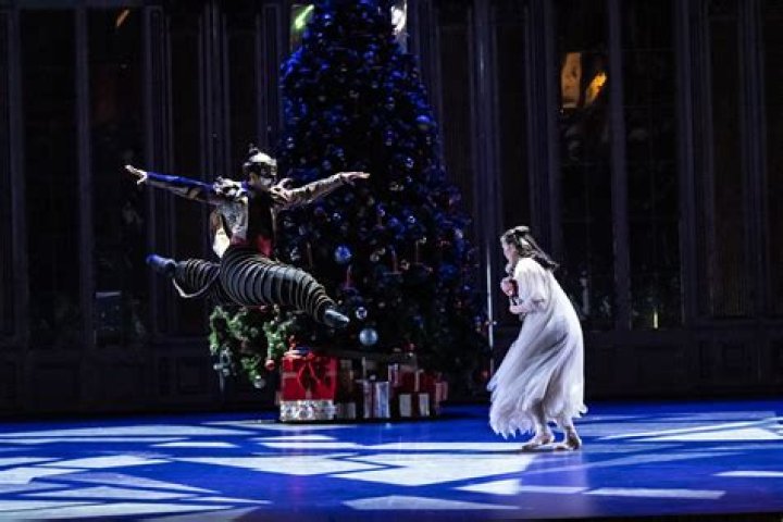 The Masterly Performer: Eva Prather's Enchanting Legacy
