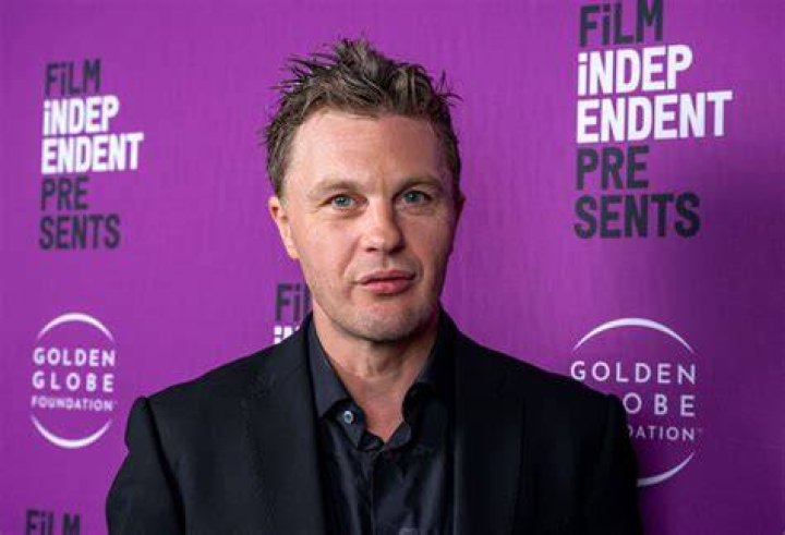 The Sibling Relationship Of Michael Pitt Explored