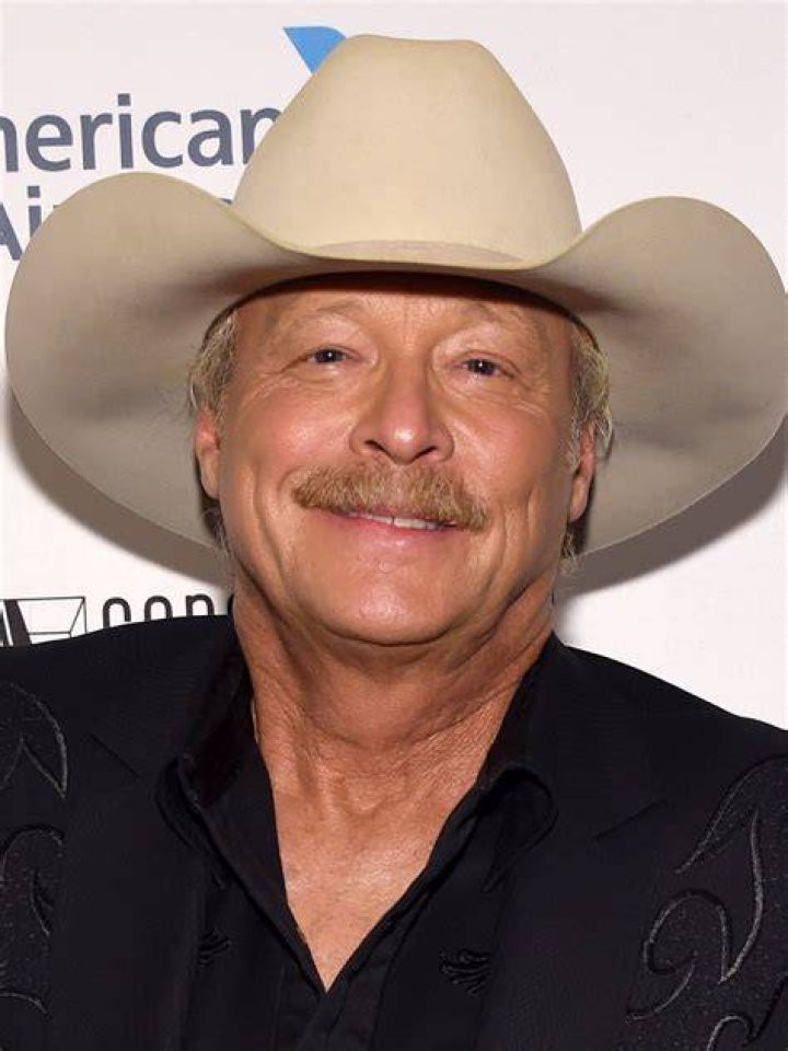 The Truth Behind Alan Jackson's Signature Hatless Look