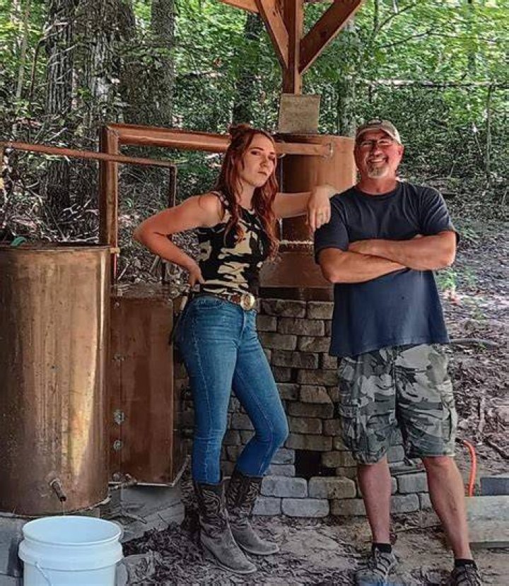 The Ultimate Guide To Amanda Bryant: Moonshiners Expert