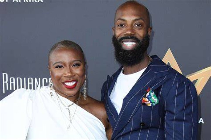 The Untold Truth About Aisha Hinds' Spouse