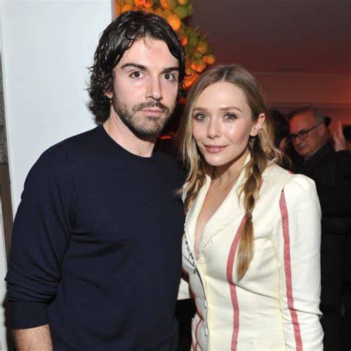The Untold Truth About Elizabeth Olsen's Husband Robbie Arnett |