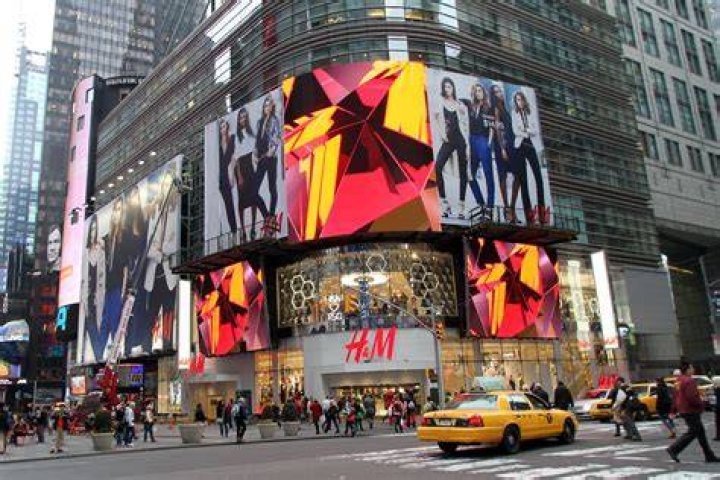 TIENDAS EN EL TIMES SQUARE