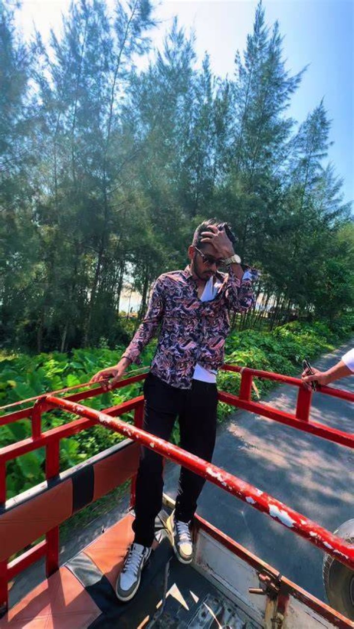 Tiktok videos with song m1lk.tea old town road by Lil Nas X