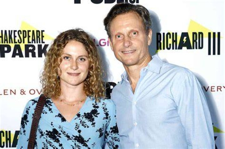 Tony Goldwyn, Anna MuskyGoldwyn & Tess Frances Goldwyn attending the