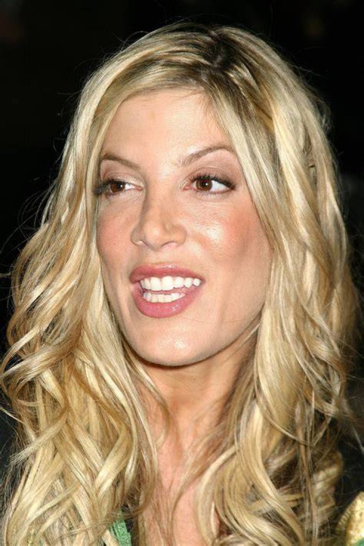 Tori Spelling Wallpapers Wallpaper Cave