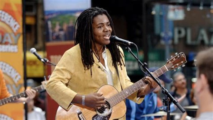 . Tracy Chapman Honour Yatie Nasir Give Me One Reason